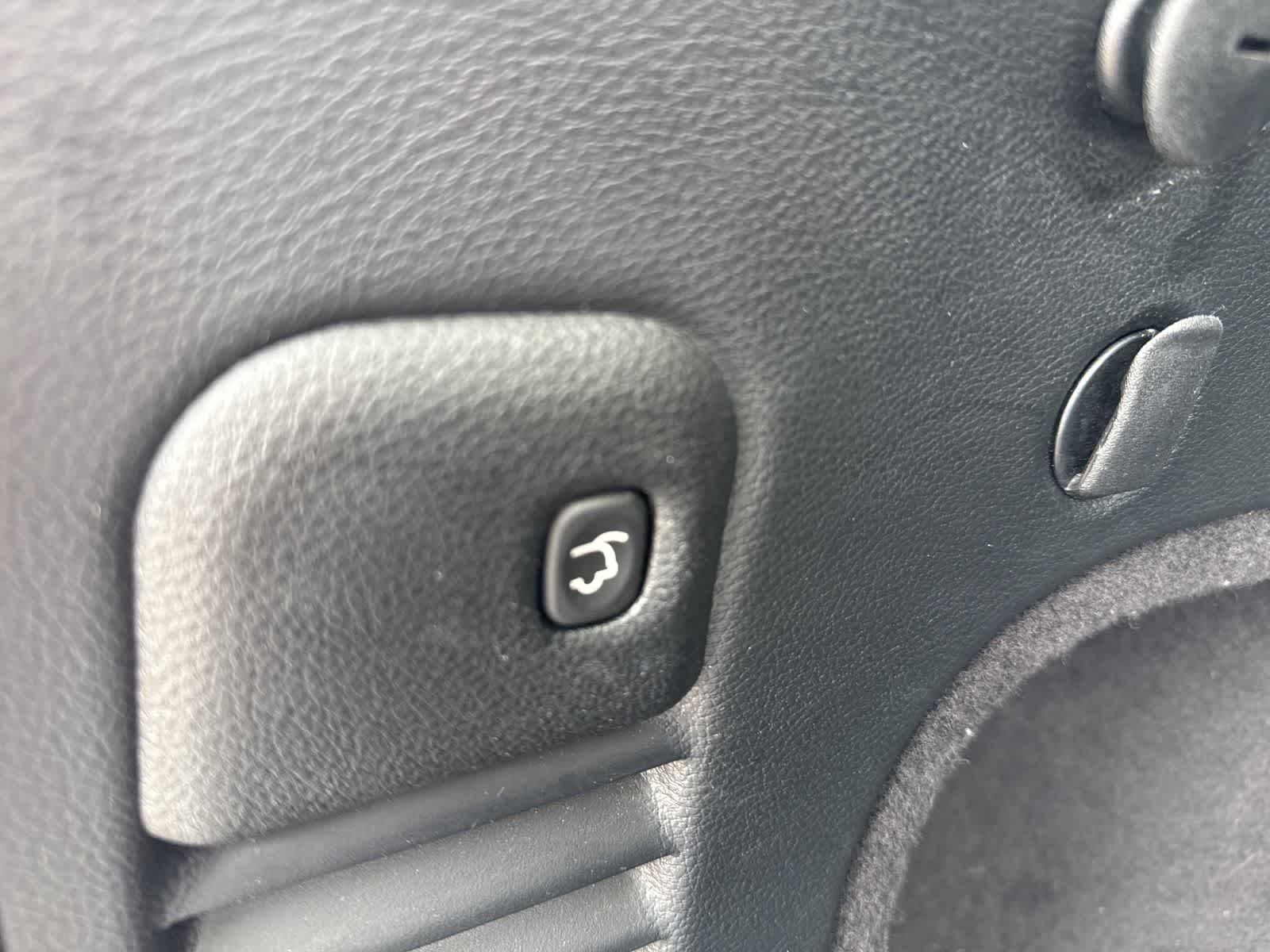 Thumbnail: 2018 Jeep Grand Cherokee - 24