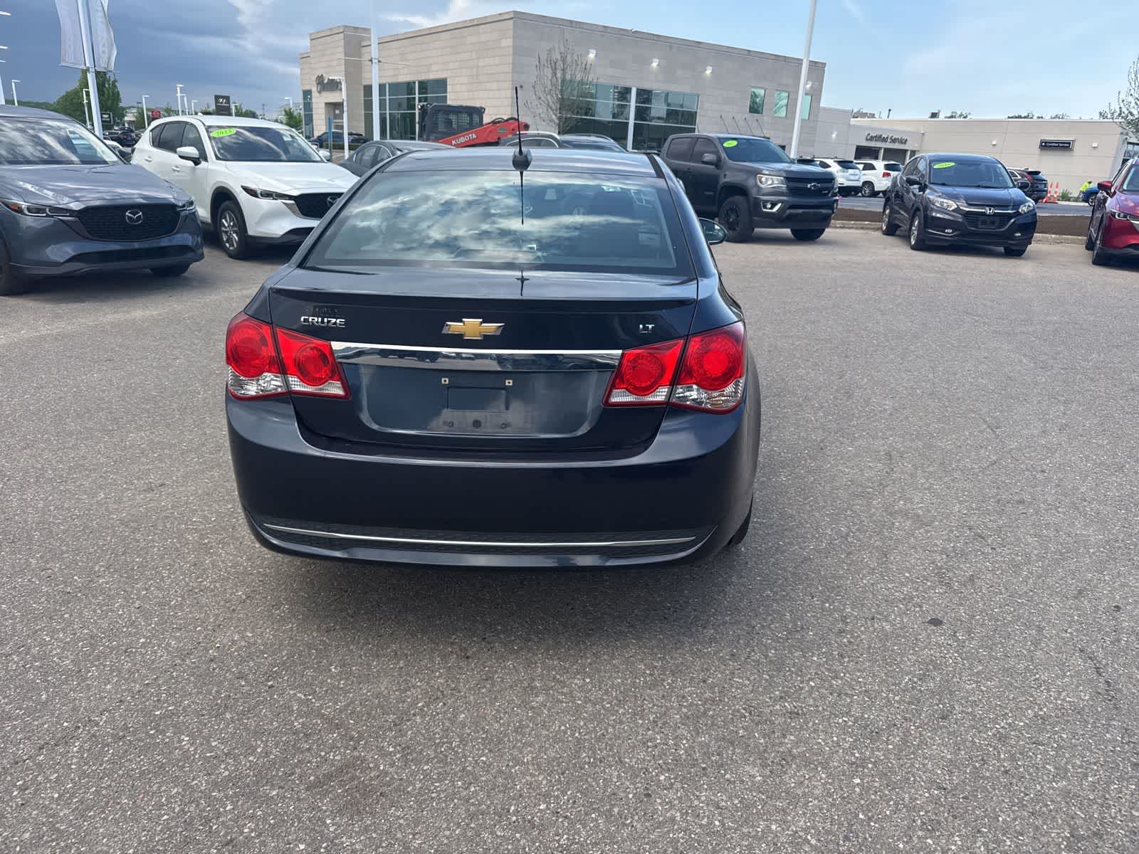 Thumbnail: 2015 Chevrolet Cruze - 15