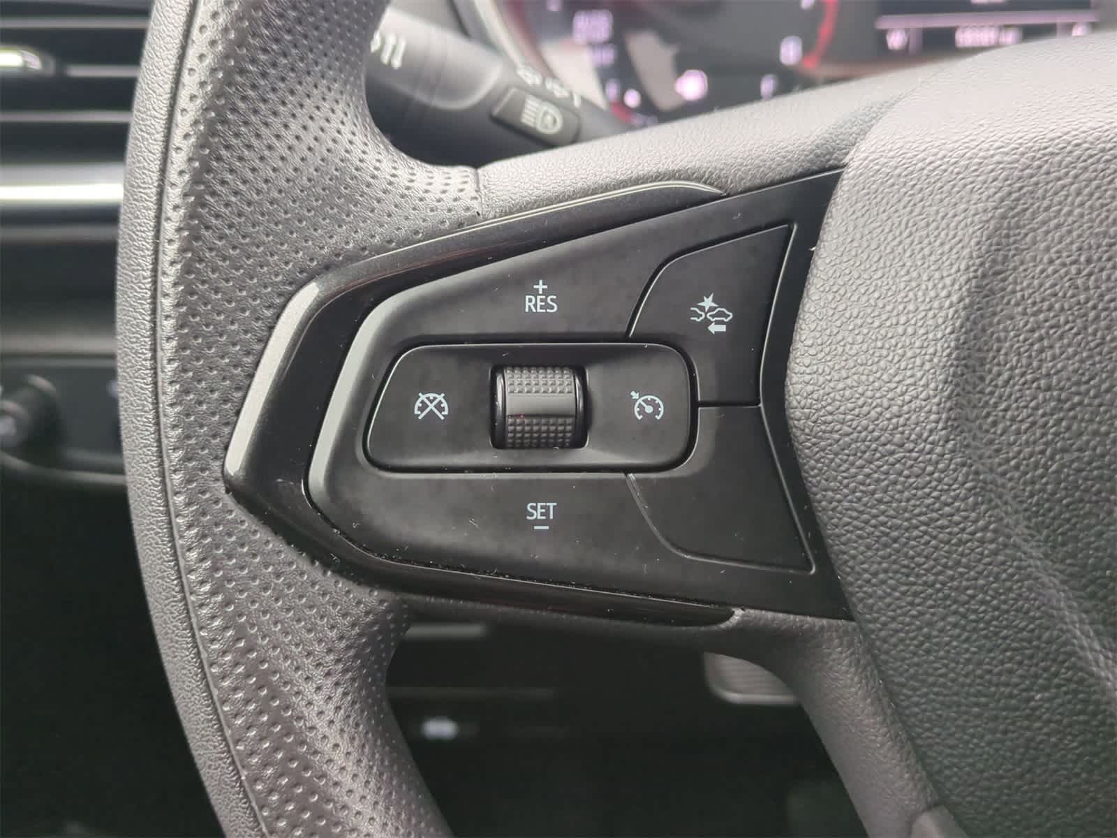 Thumbnail: 2022 Chevrolet TrailBlazer - 22