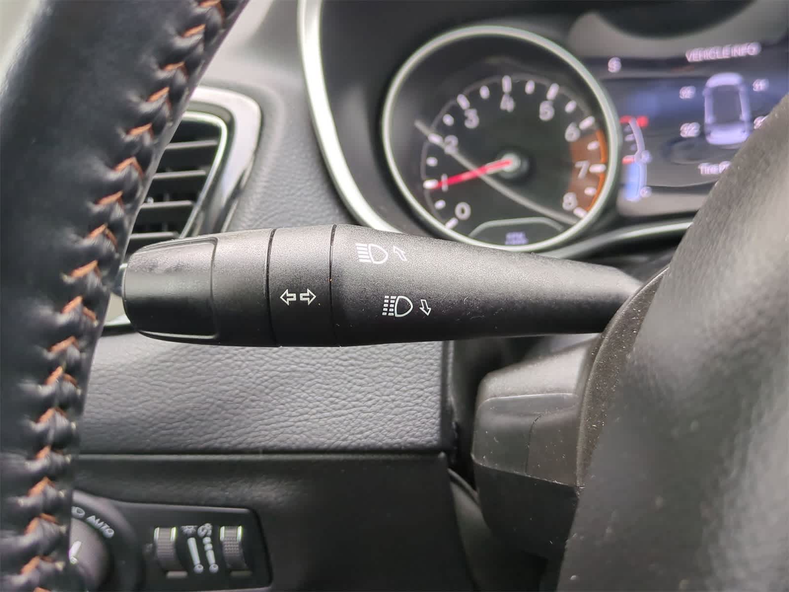 Thumbnail: 2020 Jeep Compass - 25