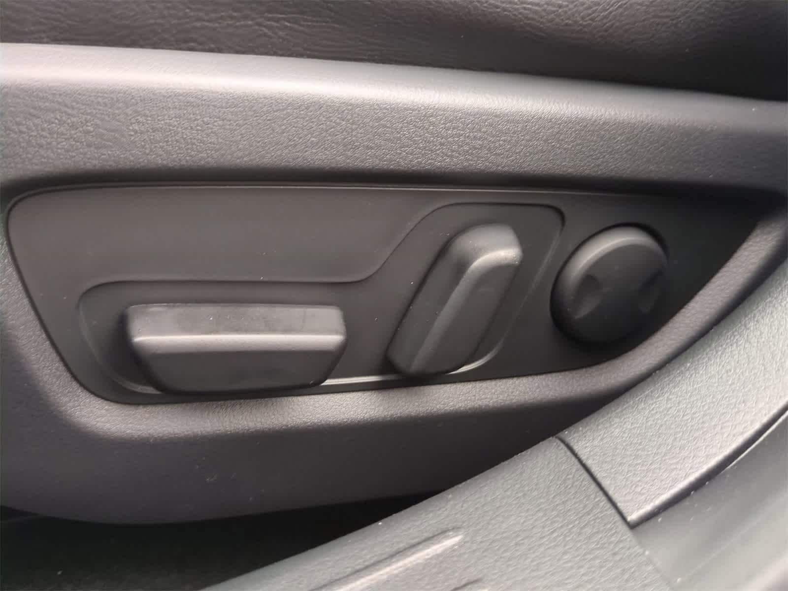 Thumbnail: 2026 Mazda CX-50 - 16