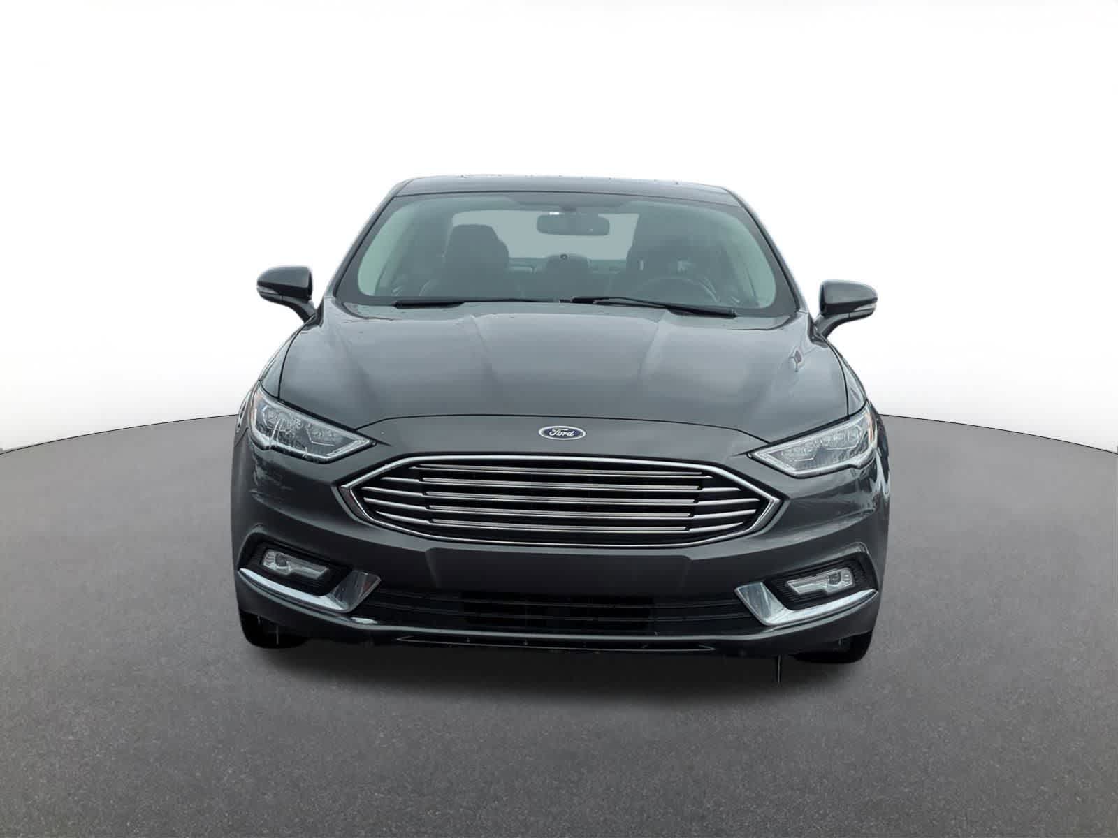 Thumbnail: 2017 Ford Fusion - 9