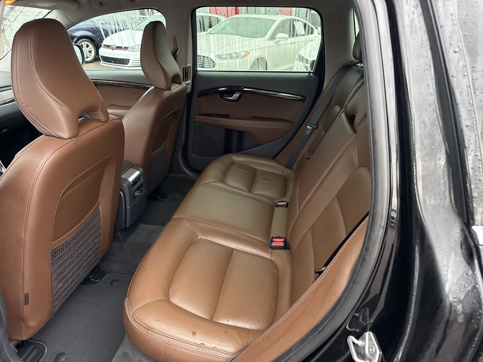 Thumbnail: 2016 Volvo XC70 - 16