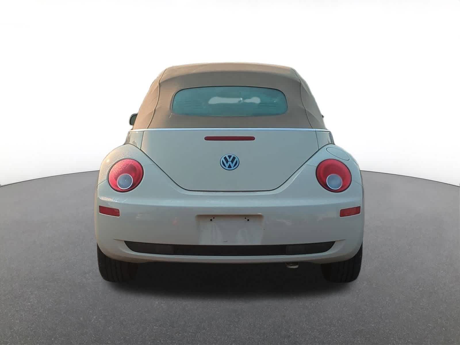 Thumbnail: 2006 Volkswagen New Beetle - 5