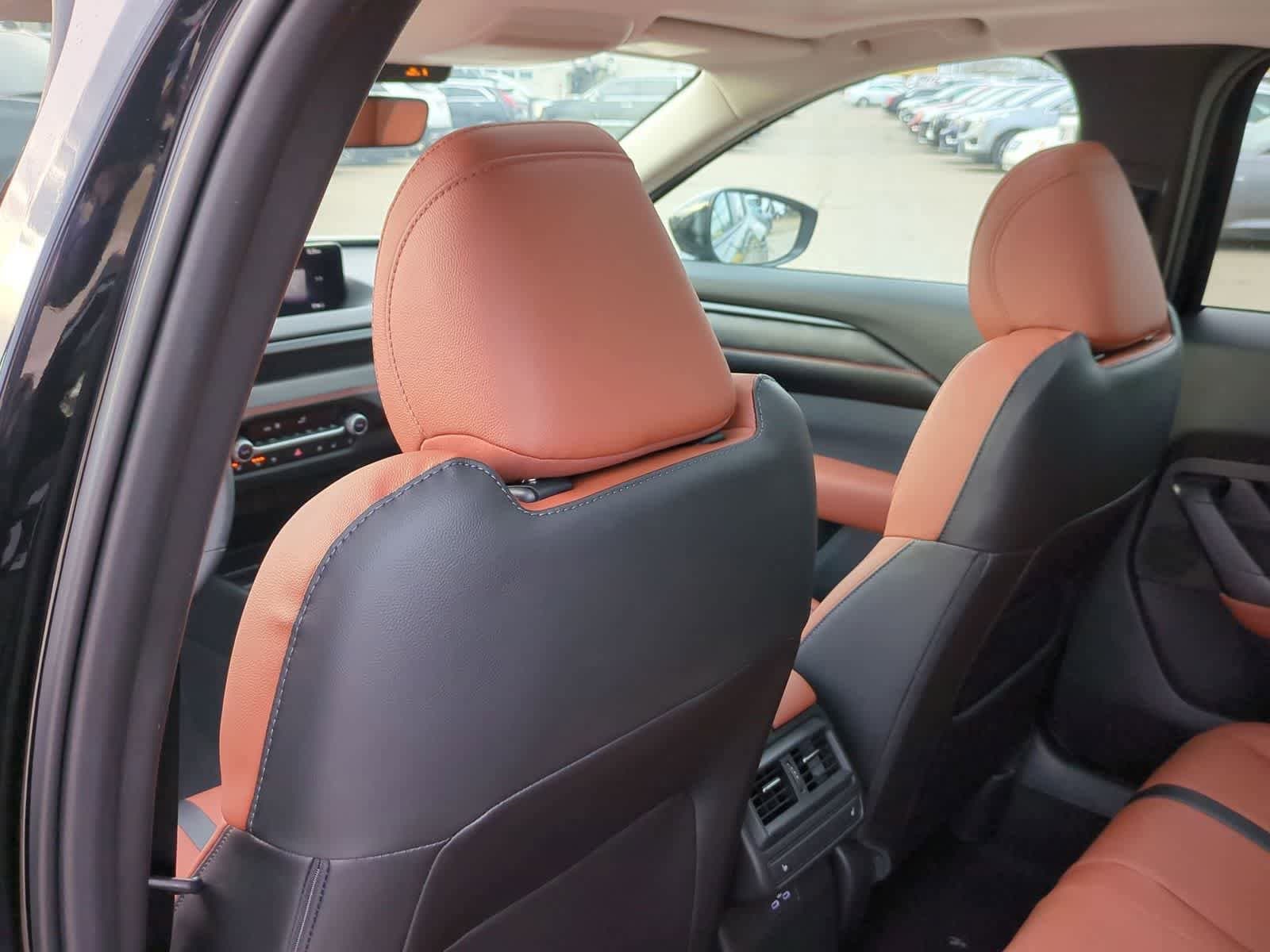 Thumbnail: 2026 Mazda CX-50 - 17