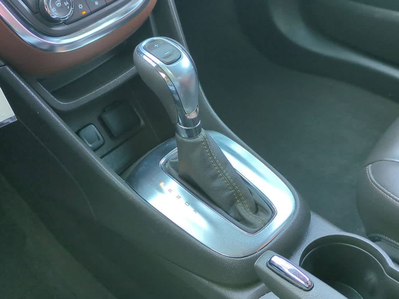 Thumbnail: 2015 Buick Encore - 31