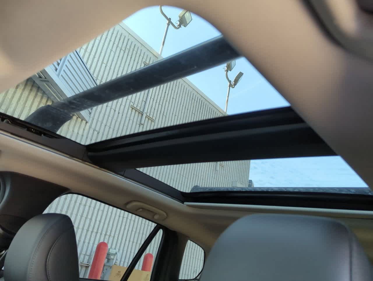 Thumbnail: 2025 Mazda CX-50 - 17