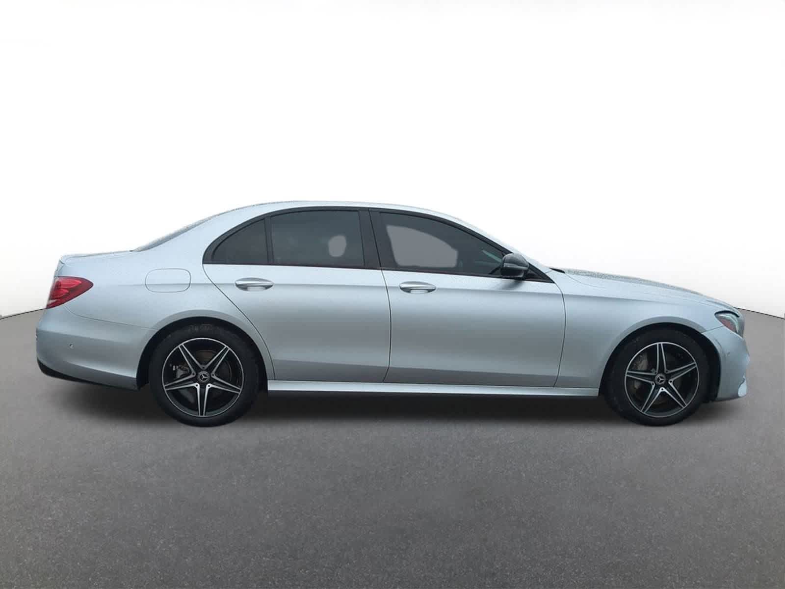 Thumbnail: 2018 Mercedes-Benz E-Class - 7