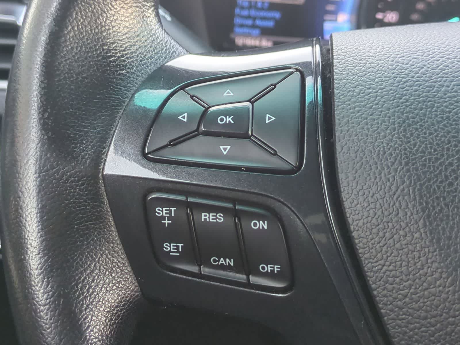 Thumbnail: 2016 Ford Explorer - 27