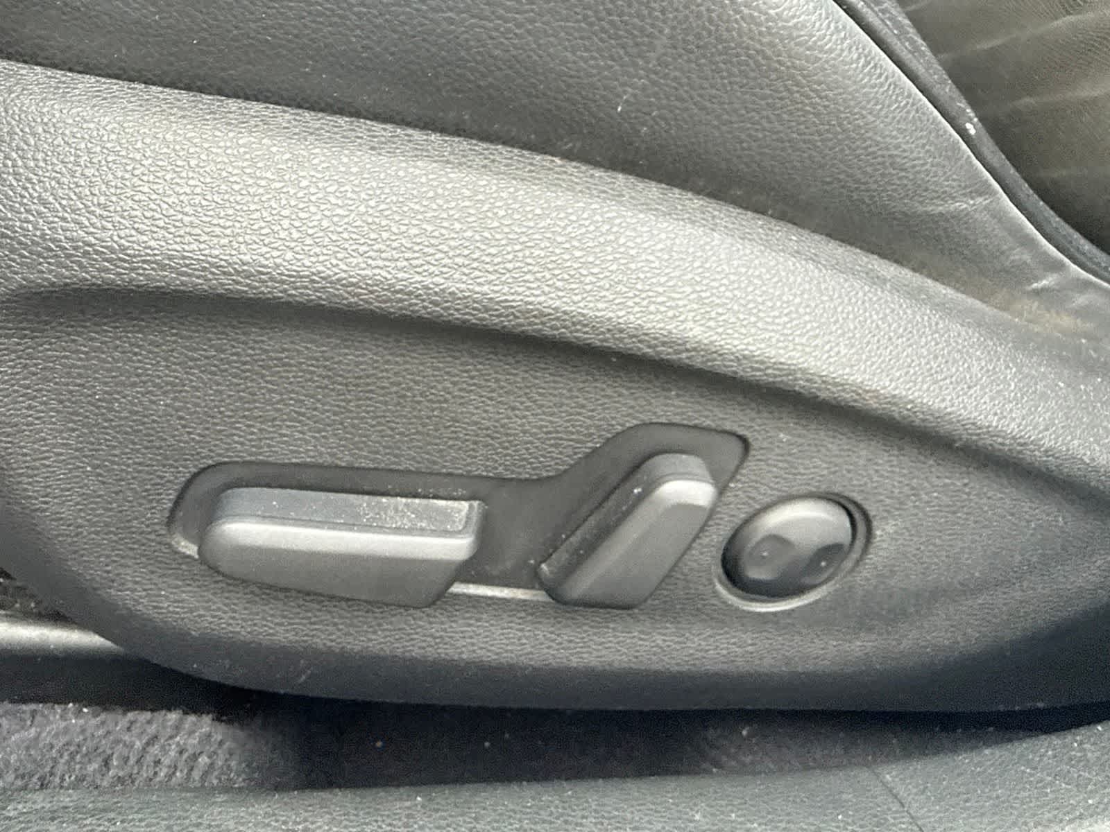 Thumbnail: 2016 Hyundai Sonata - 16
