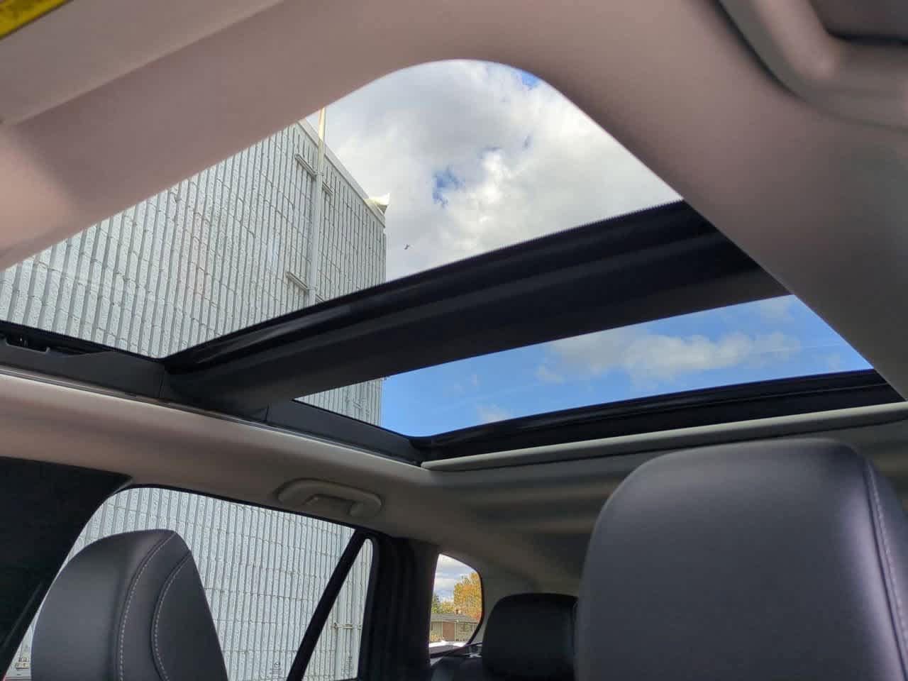 Thumbnail: 2026 Mazda CX-50 - 17