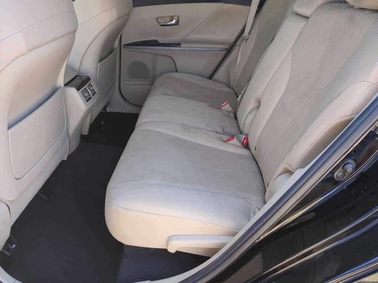 Thumbnail: 2011 Toyota Venza - 19