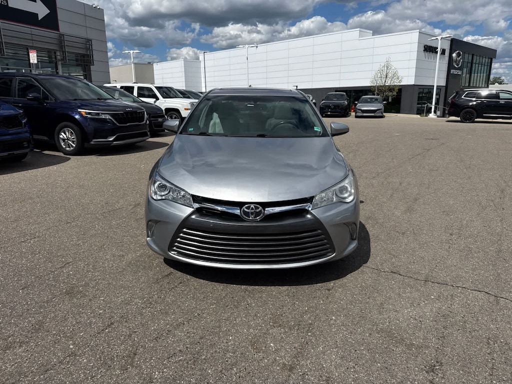 Used 2015 Toyota Camry XLE Sedan