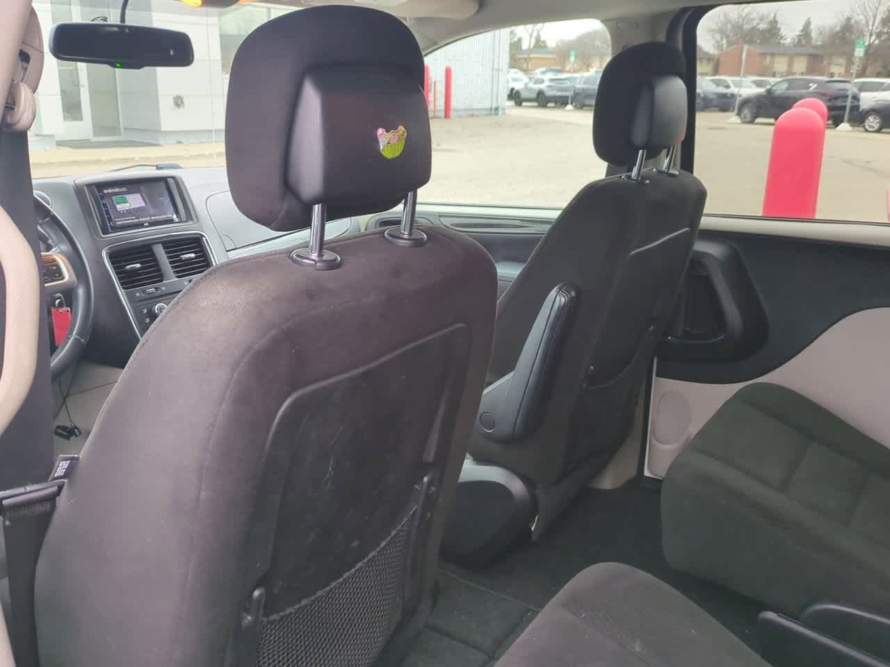 Thumbnail: 2016 Dodge Grand Caravan - 17