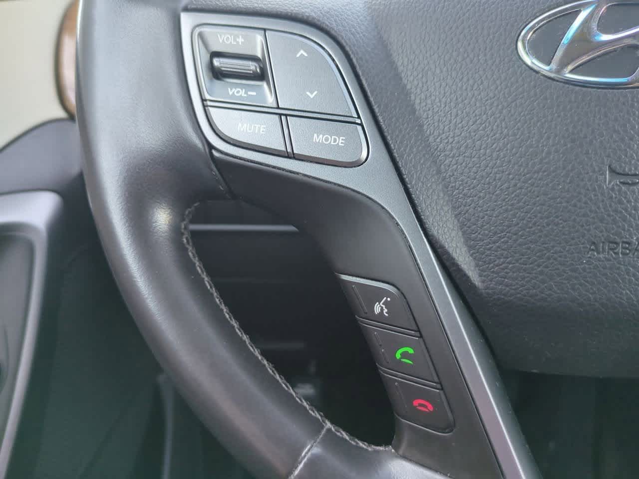 Thumbnail: 2013 Hyundai Santa Fe - 22