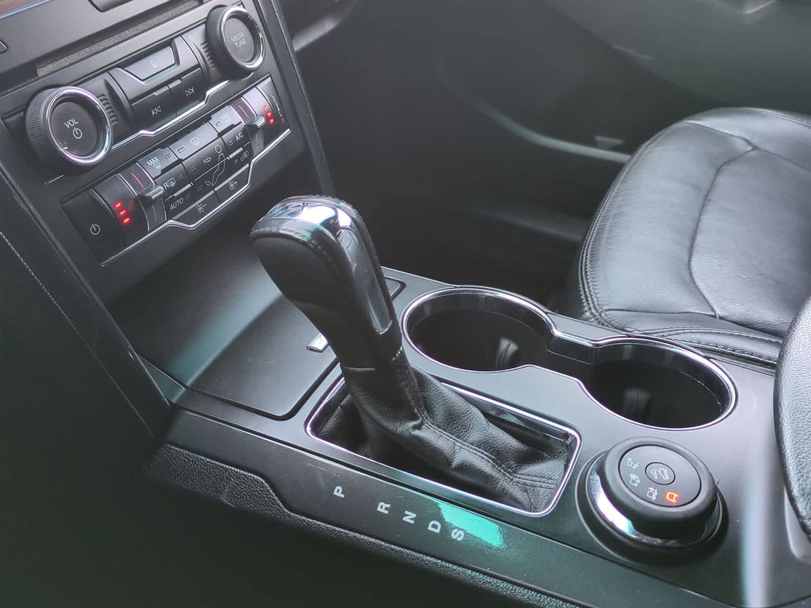 Thumbnail: 2016 Ford Explorer - 34