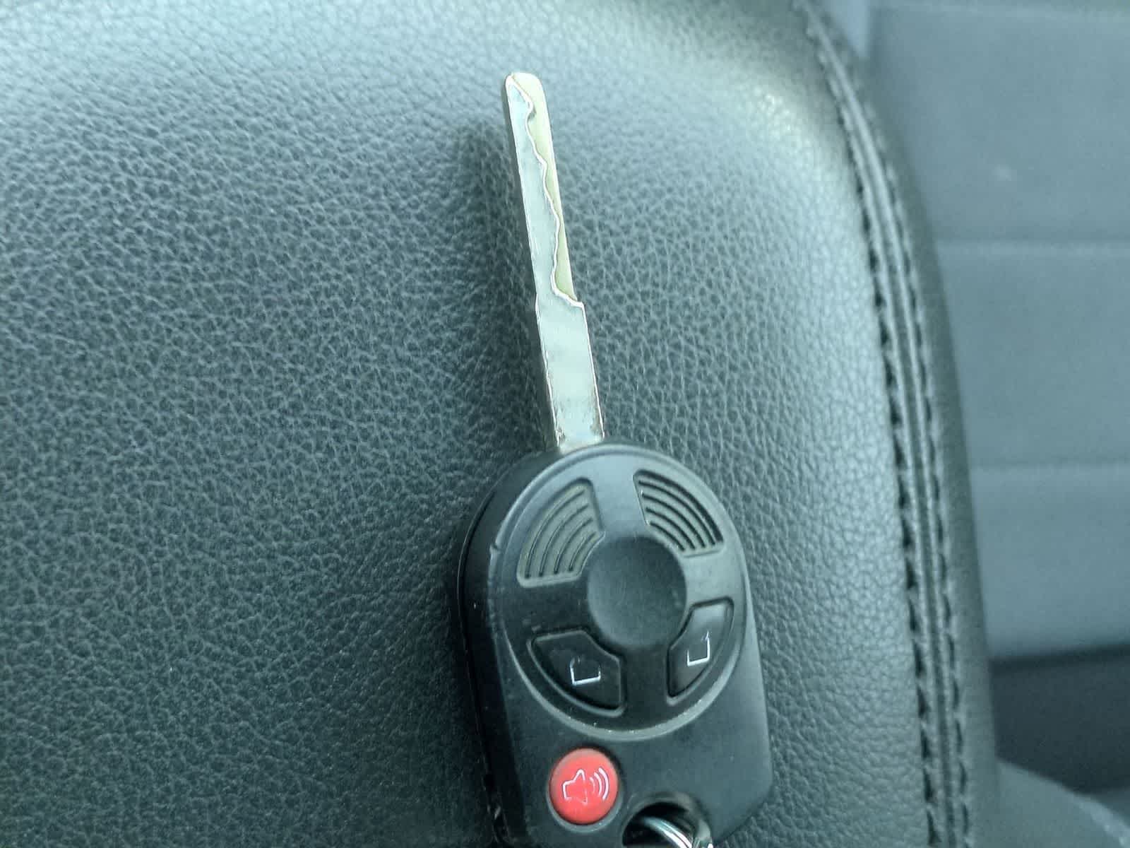 Thumbnail: 2014 Ford Escape - 32