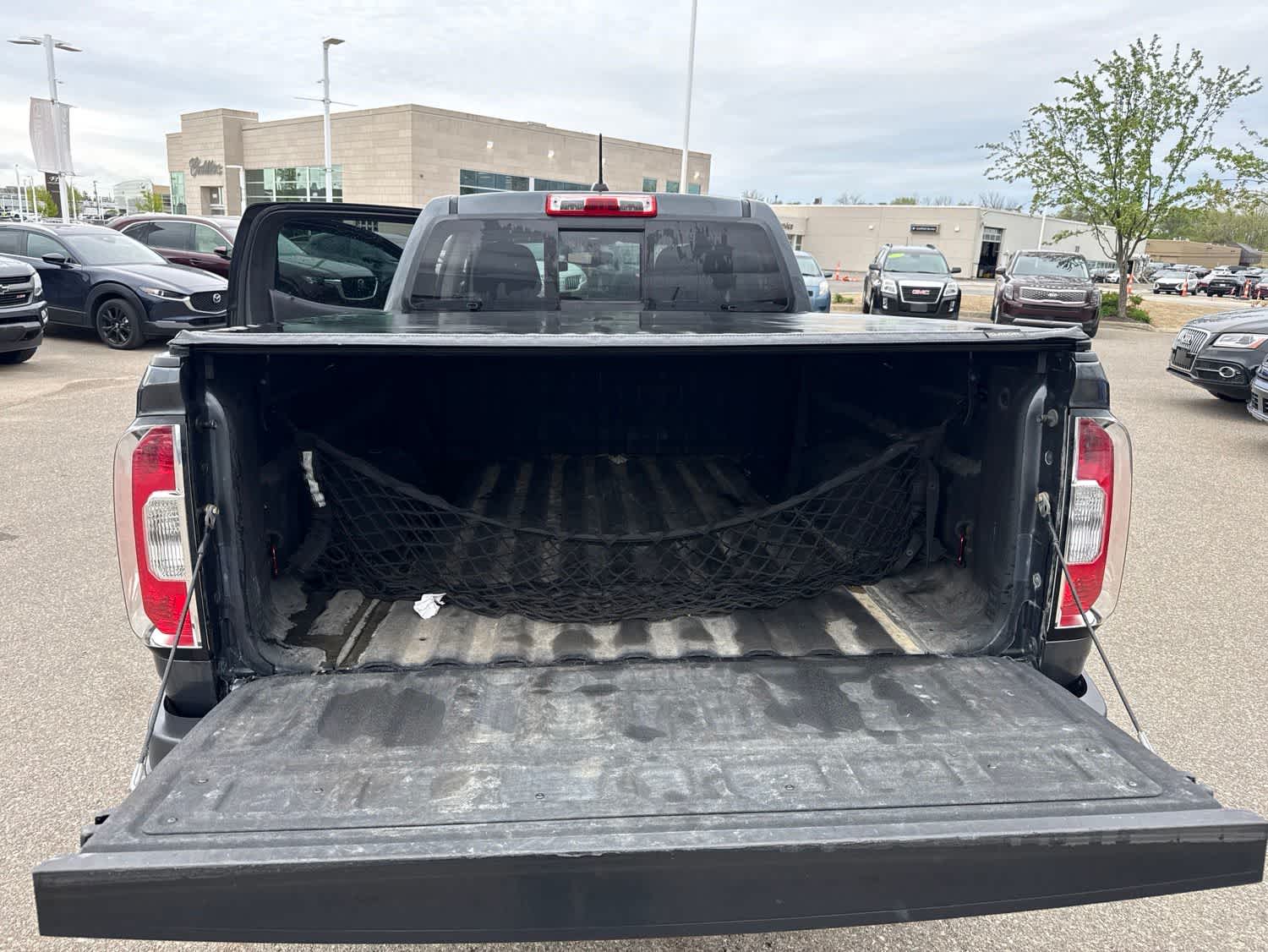 Thumbnail: 2016 GMC Canyon - 11