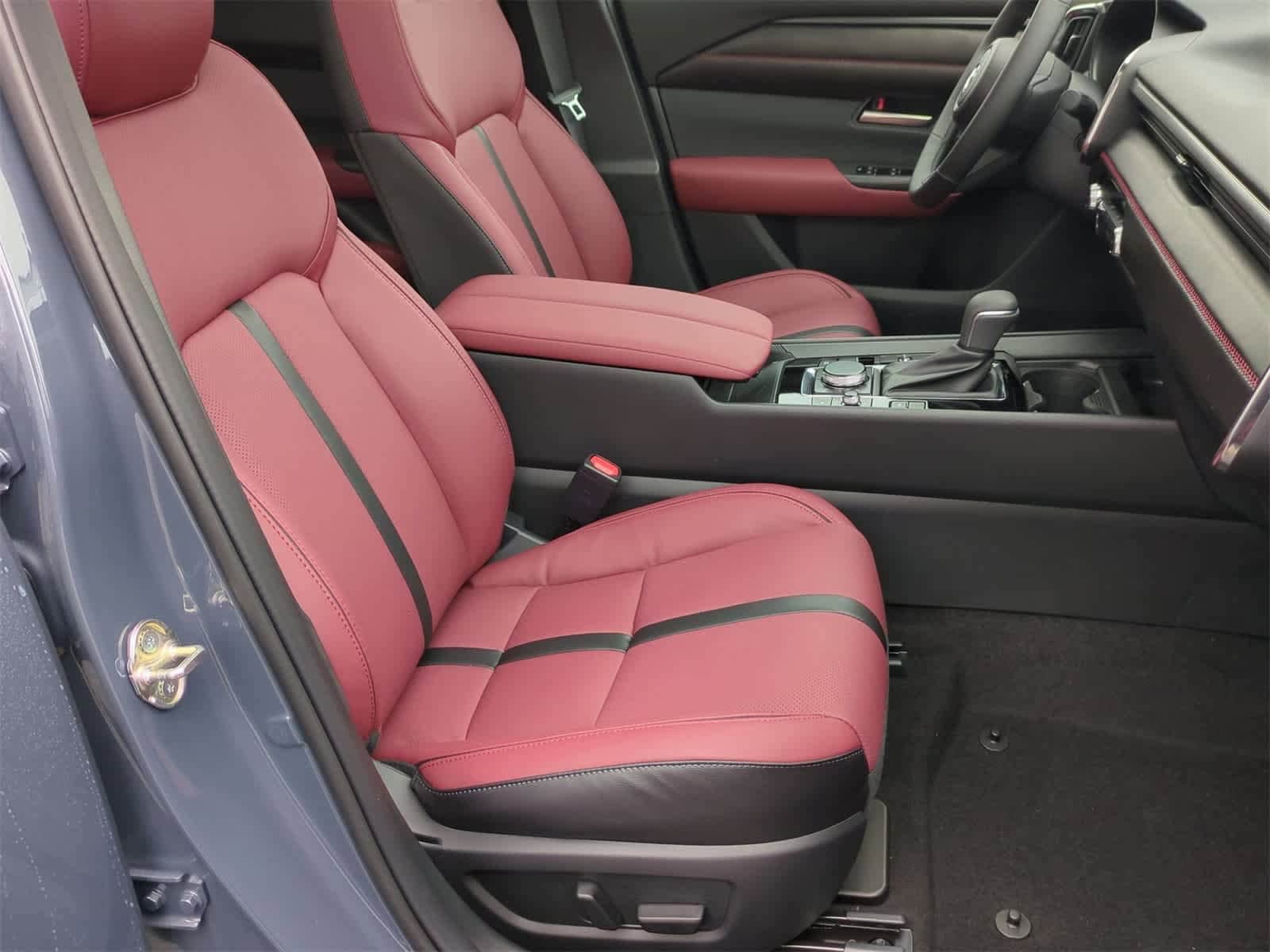 Thumbnail: 2026 Mazda CX-50 - 22