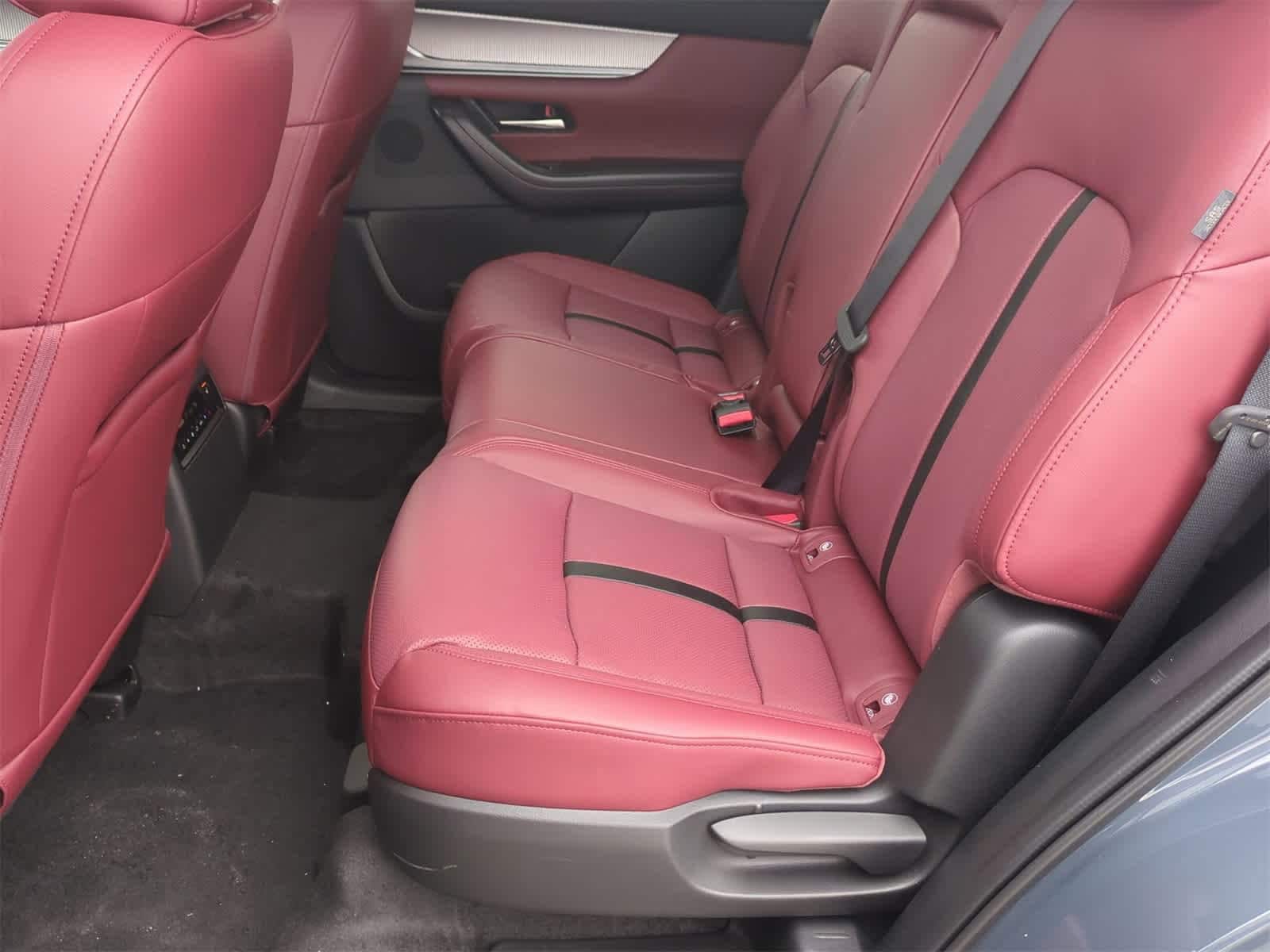 Thumbnail: 2026 Mazda CX-70 - 19