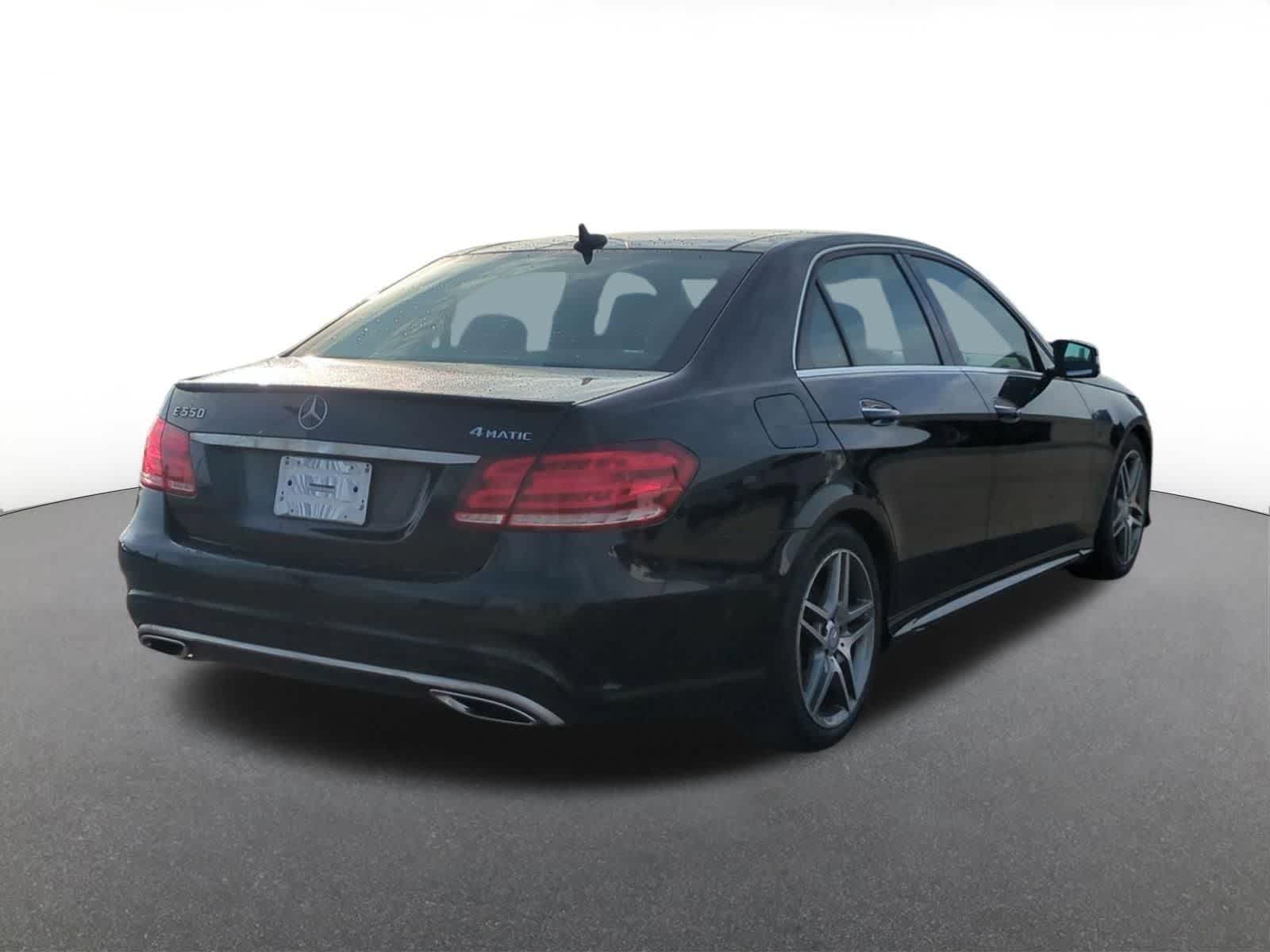 Thumbnail: 2014 Mercedes-Benz E-Class - 6