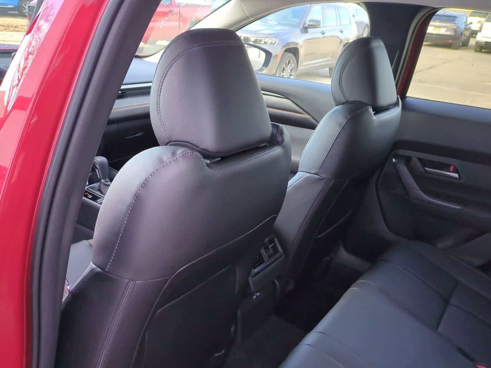 Thumbnail: 2026 Mazda CX-50 - 17