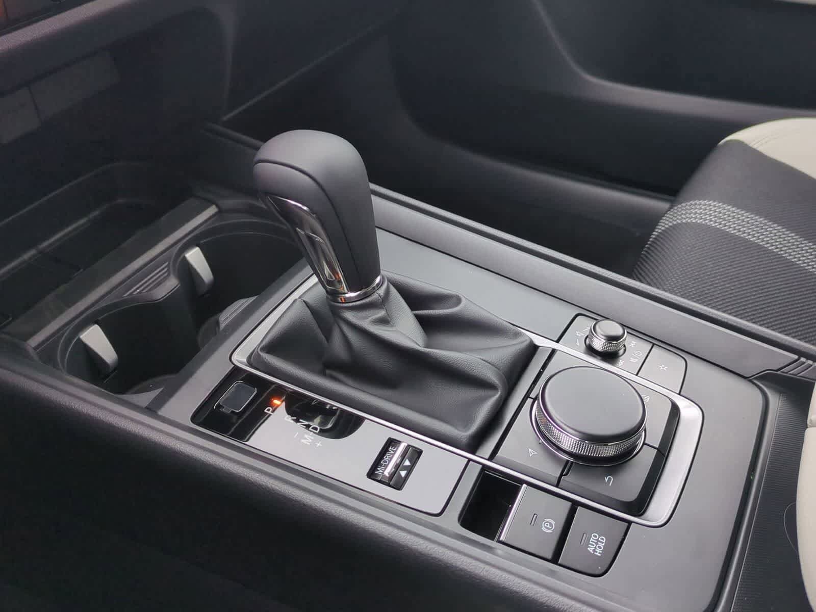 Thumbnail: 2026 Mazda CX-50 - 31