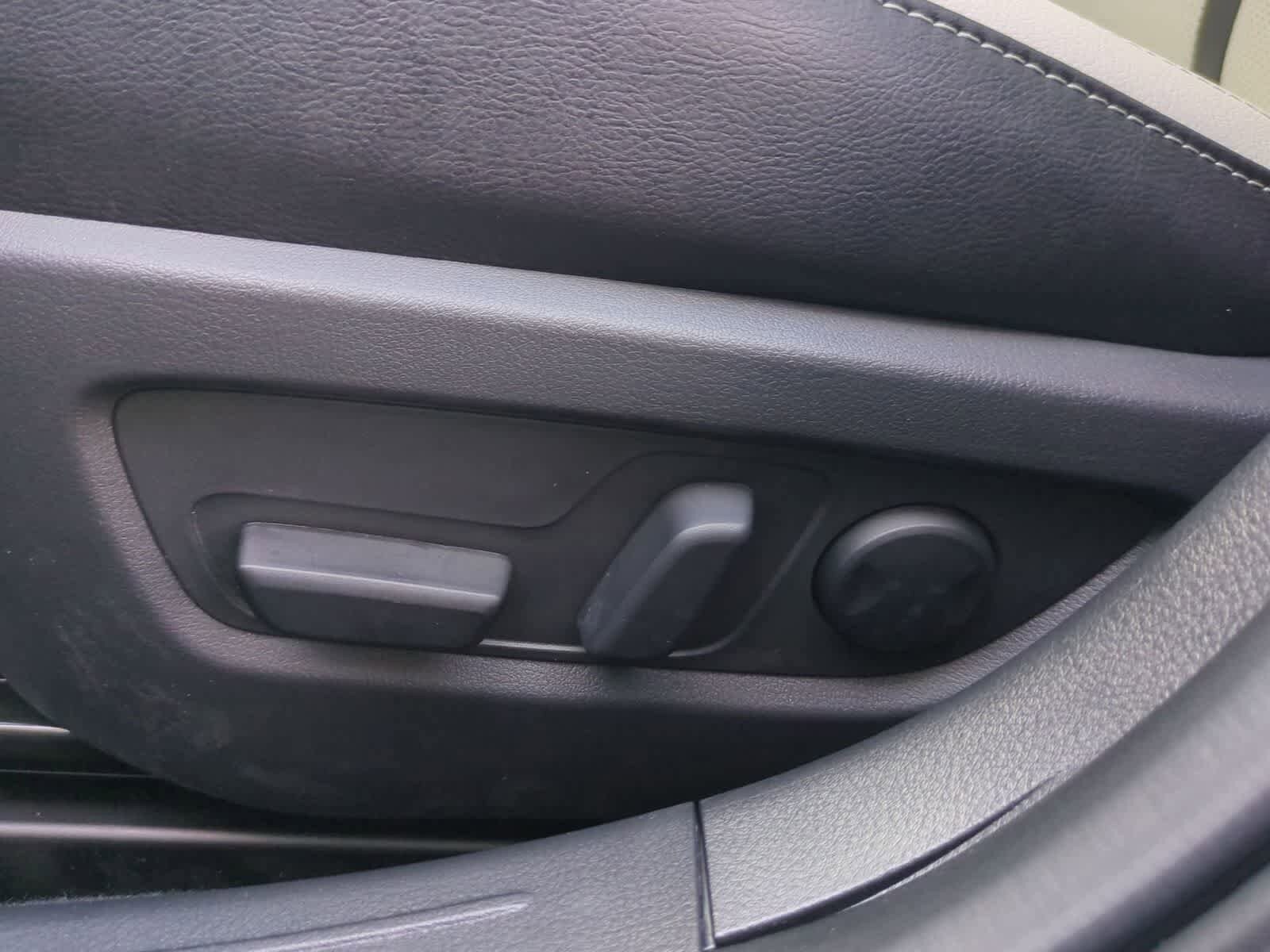 Thumbnail: 2026 Mazda CX-50 - 16