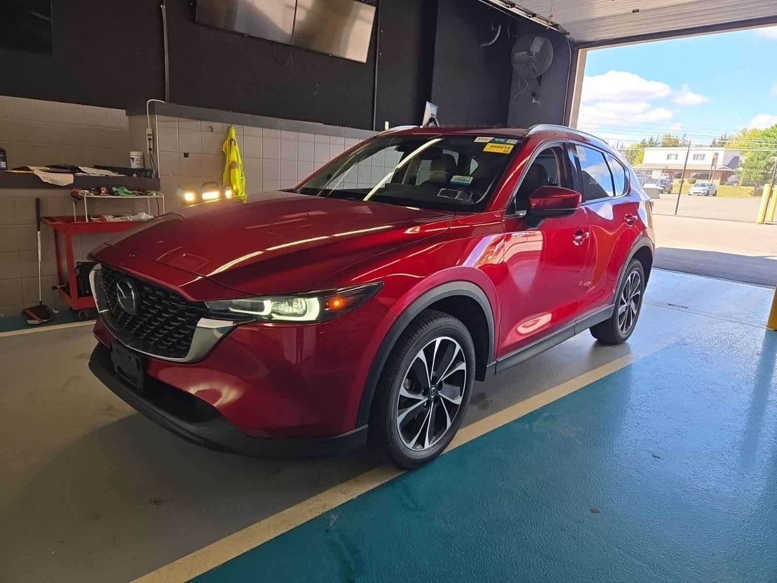 Thumbnail: 2022 Mazda CX-5 - 1