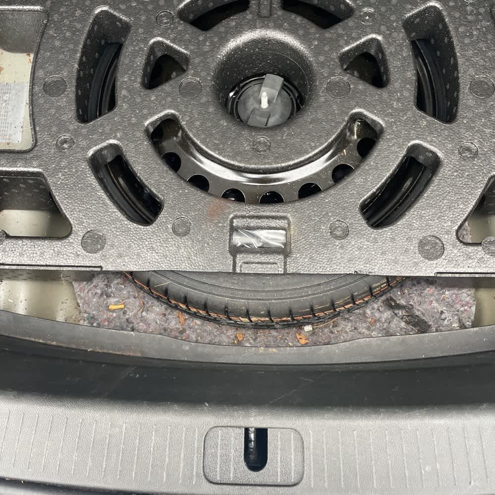 Thumbnail: 2017 Buick LaCrosse - 17