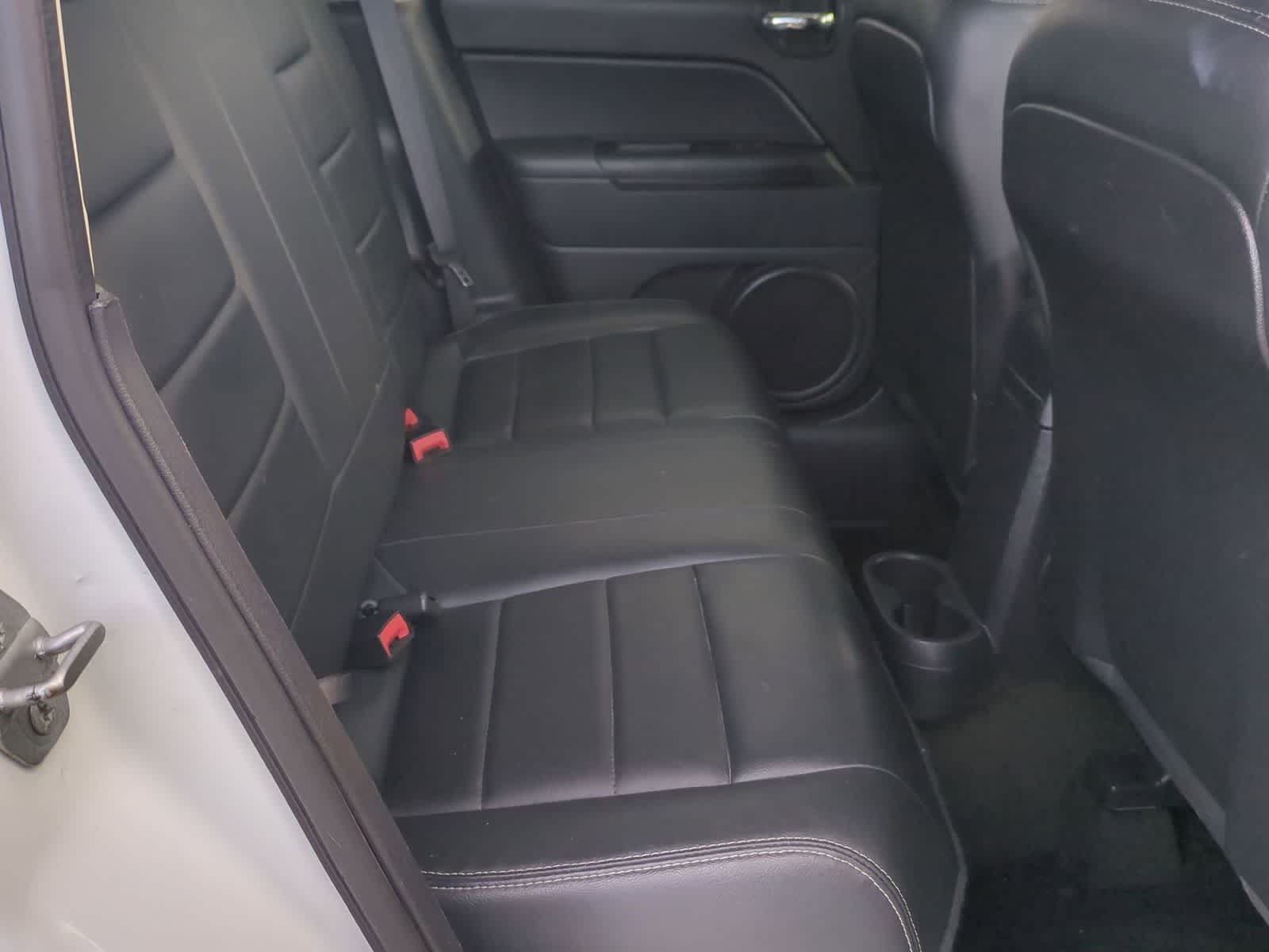 Thumbnail: 2016 Jeep Patriot - 21