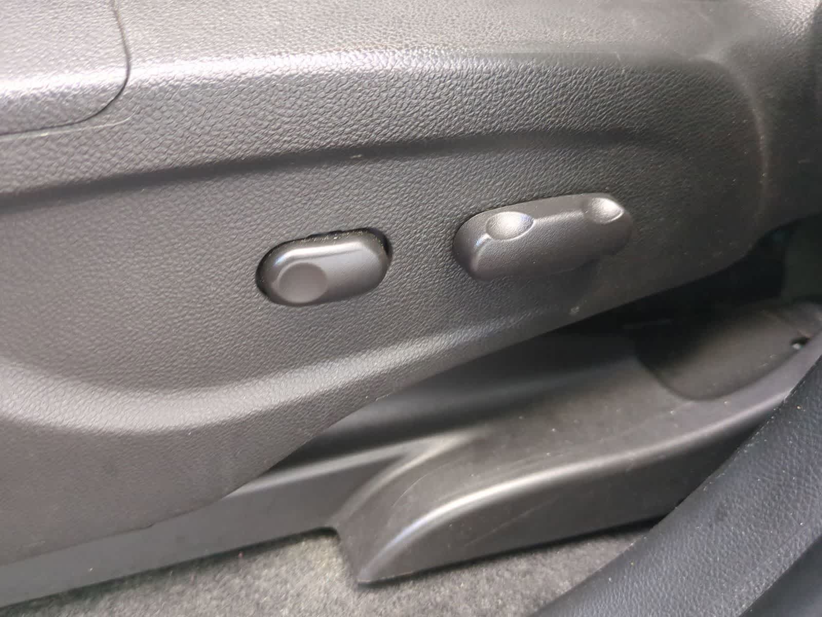 Thumbnail: 2016 Buick Encore - 16