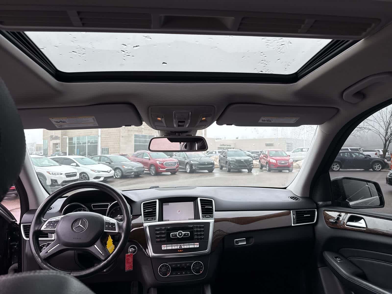 Thumbnail: 2013 Mercedes-Benz M-Class - 13