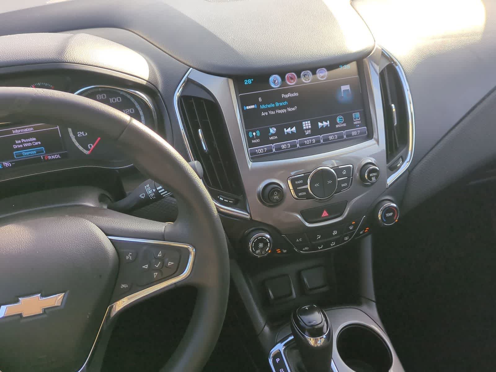 Thumbnail: 2017 Chevrolet Cruze - 28