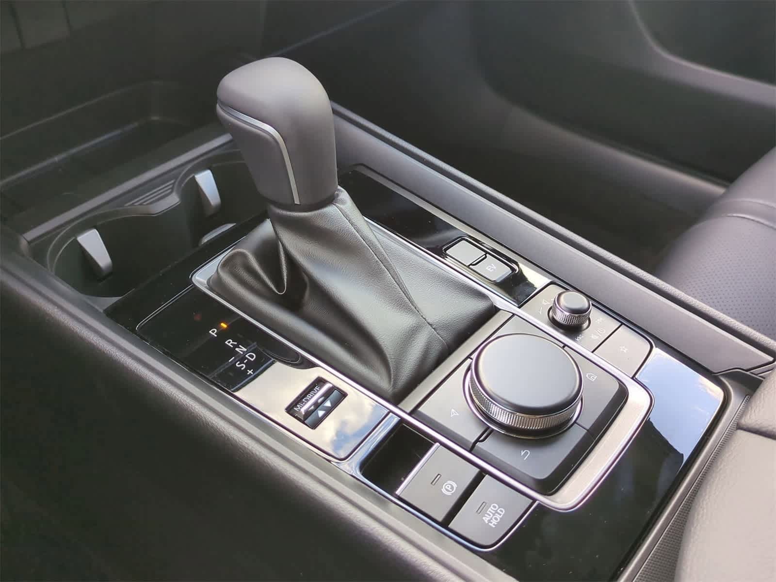 Thumbnail: 2026 Mazda CX-50 - 32