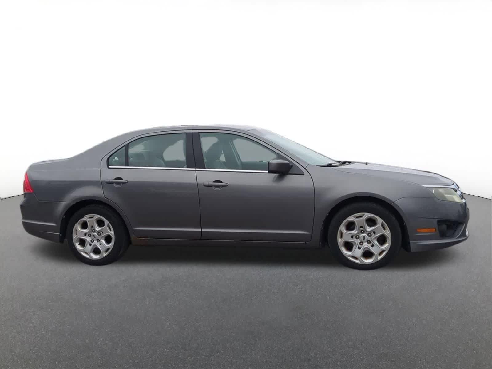 Thumbnail: 2010 Ford Fusion - 7