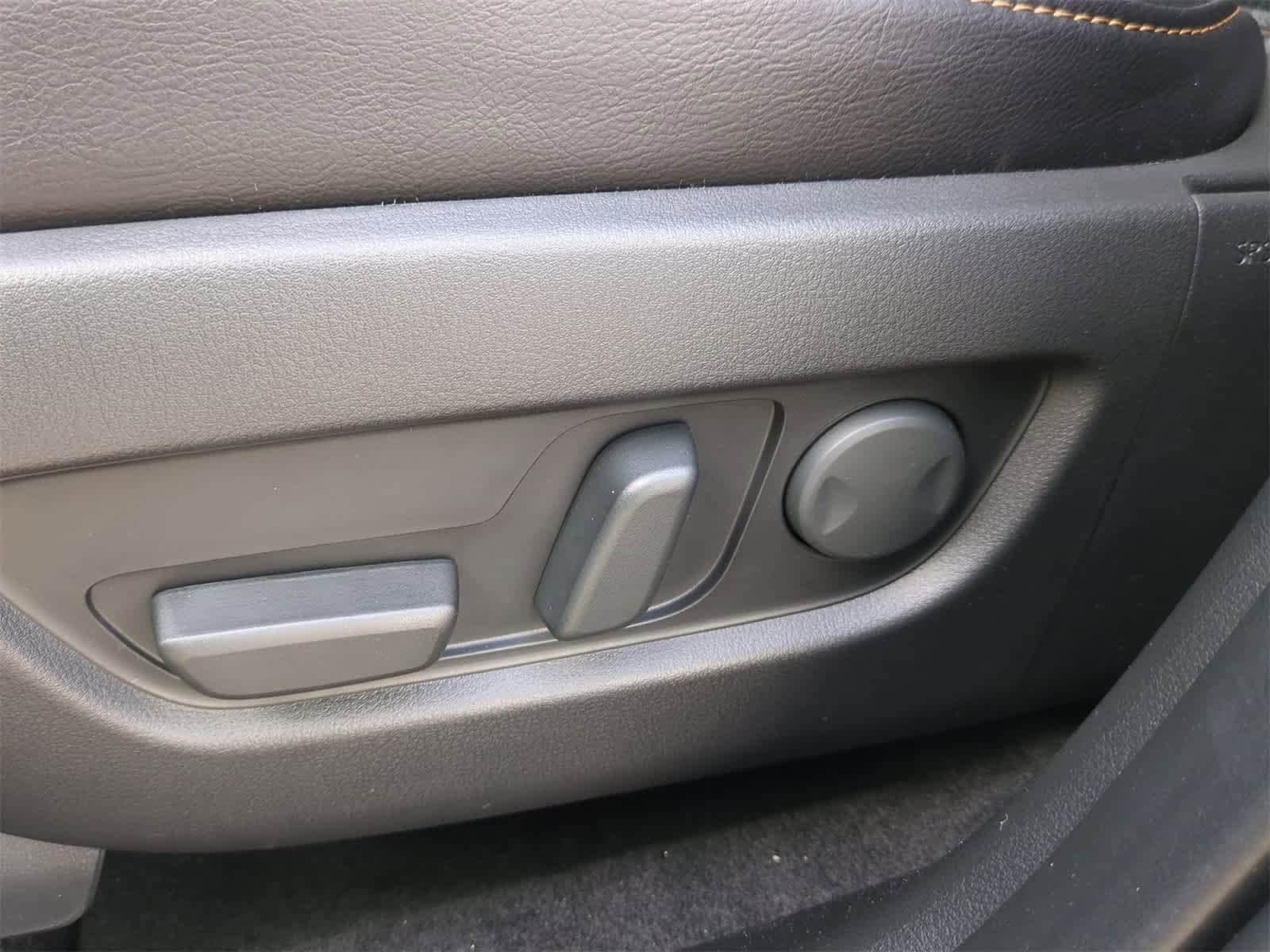 Thumbnail: 2026 Mazda CX-70 - 16