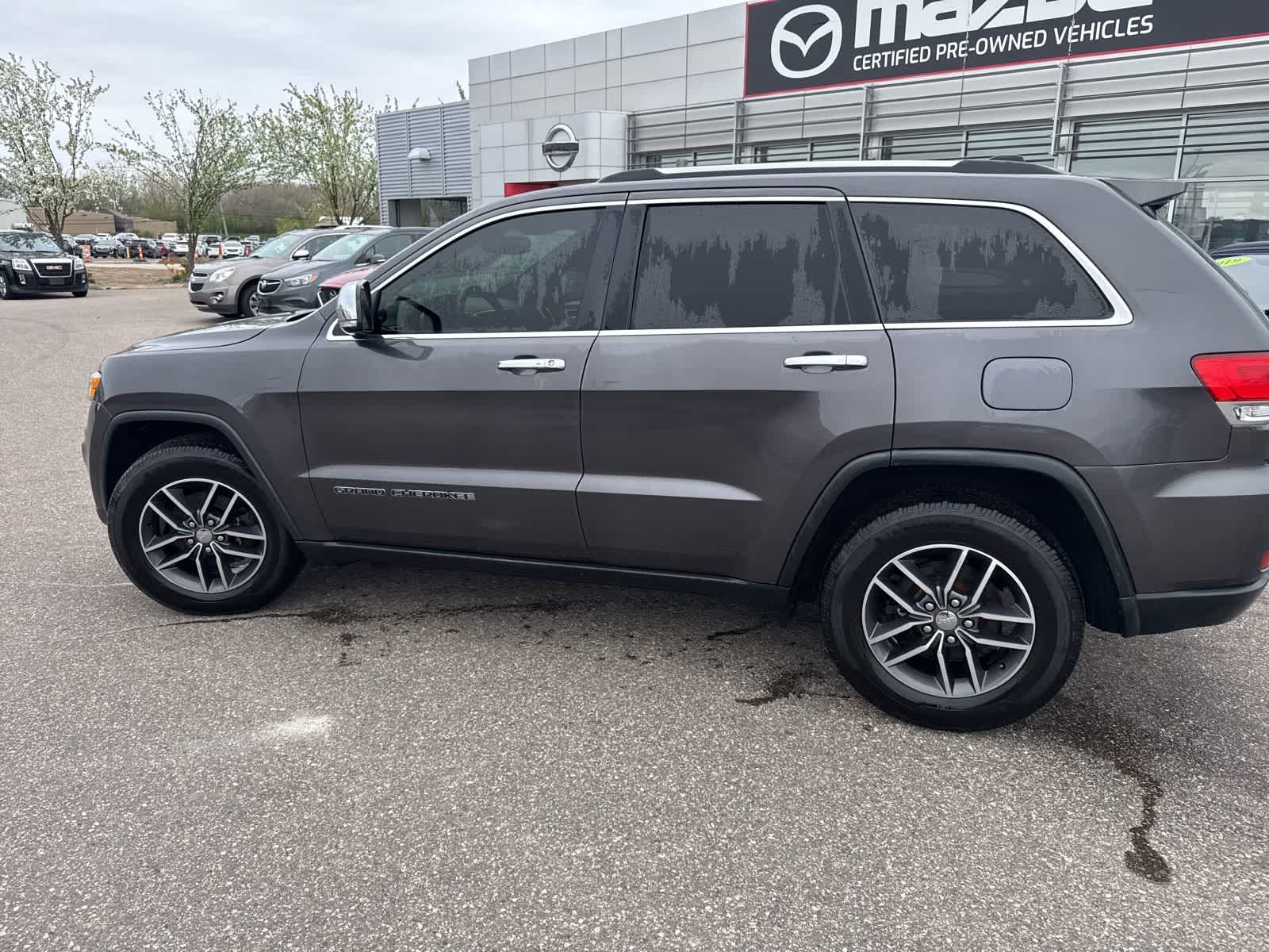 Thumbnail: 2018 Jeep Grand Cherokee - 8