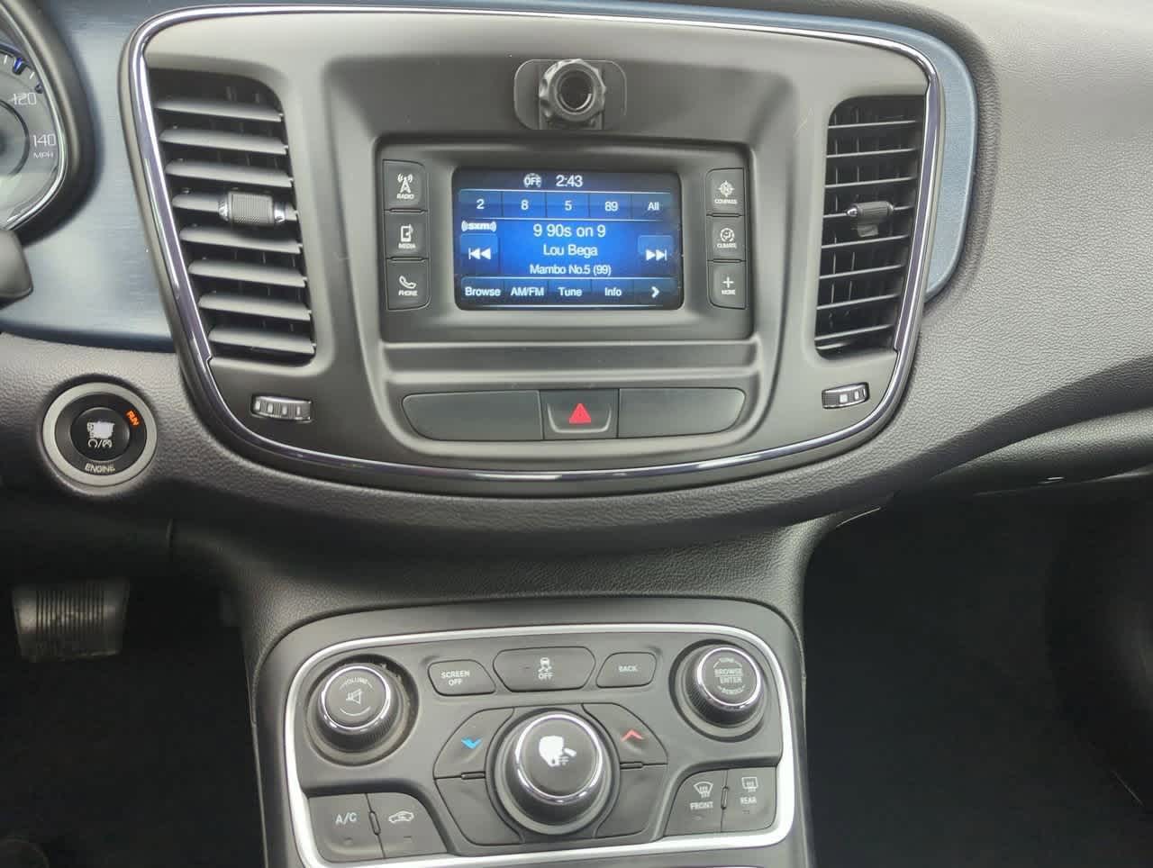 Thumbnail: 2015 Chrysler 200 - 25