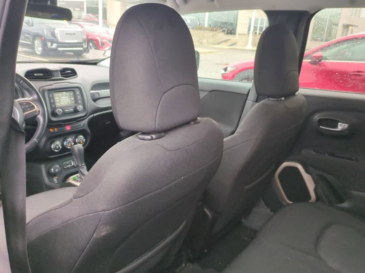 Thumbnail: 2017 Jeep Renegade - 17