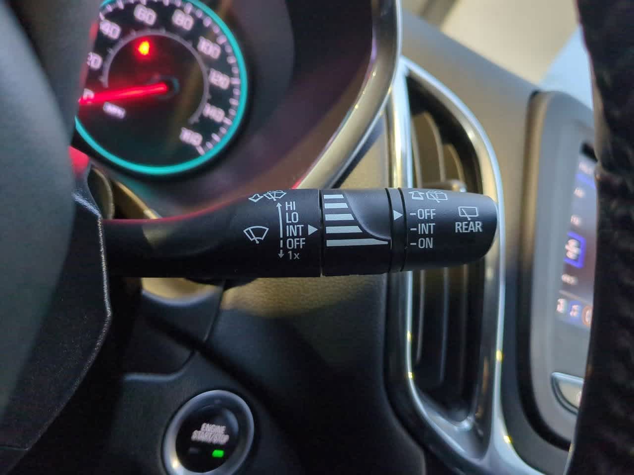 Thumbnail: 2022 Chevrolet Equinox - 24