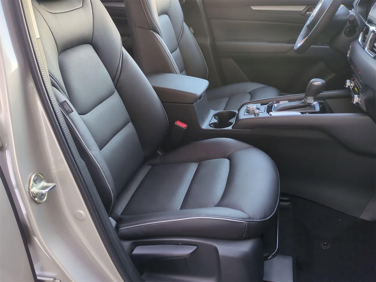 Thumbnail: 2025 Mazda CX-5 - 21