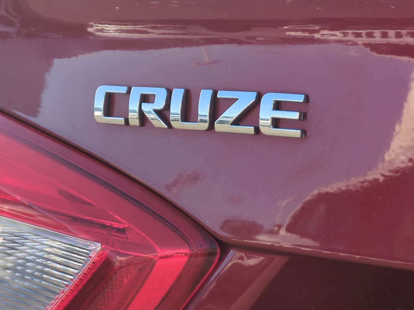 Thumbnail: 2017 Chevrolet Cruze - 12