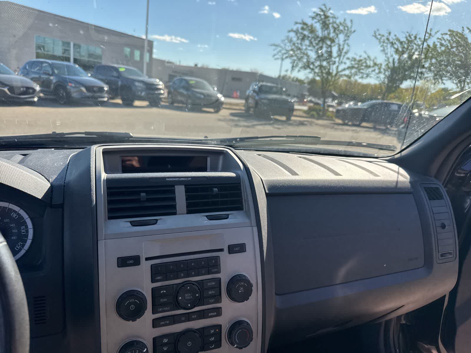 Thumbnail: 2011 Ford Escape - 18