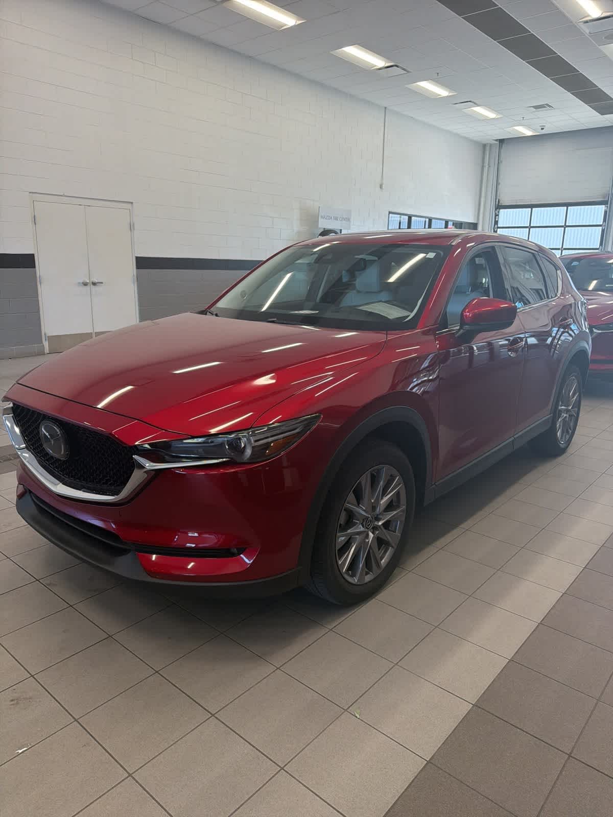 2019 Mazda CX-5 Grand Touring photo 2