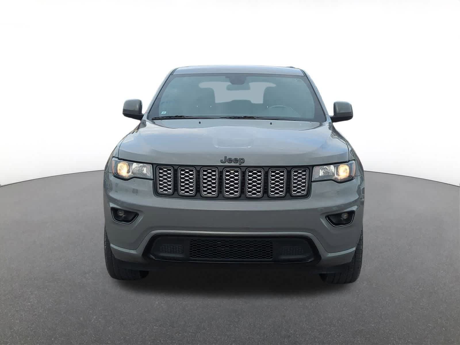 Thumbnail: 2021 Jeep Grand Cherokee - 9