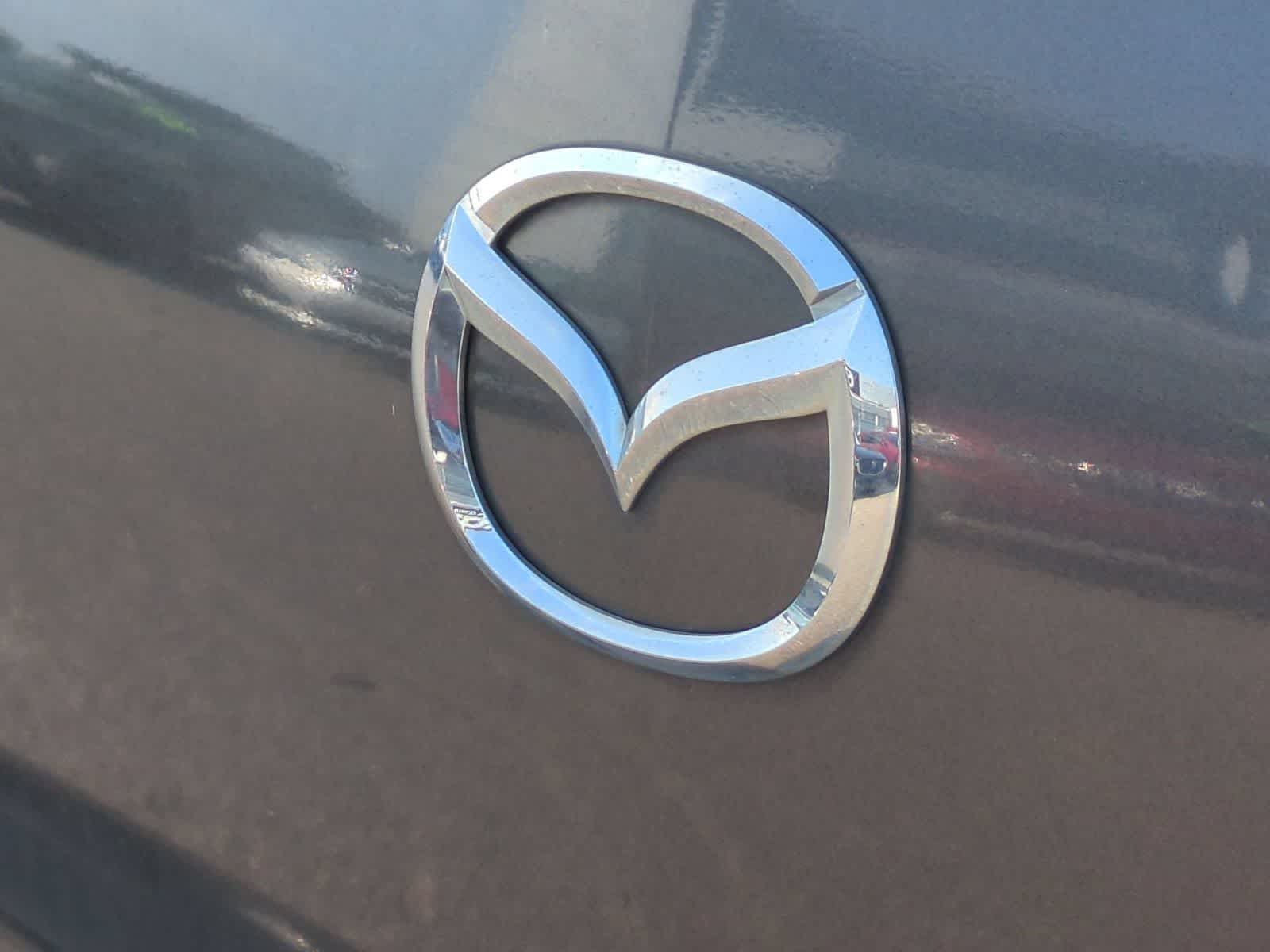 2011 Mazda MAZDA3 i Touring - Photo 11