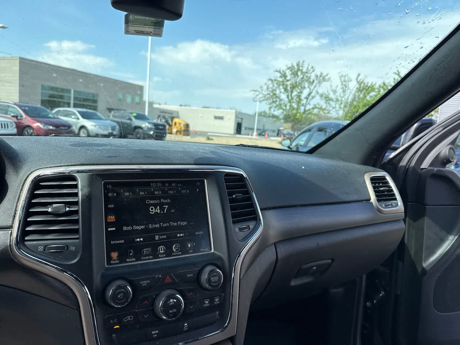 Thumbnail: 2015 Jeep Grand Cherokee - 20