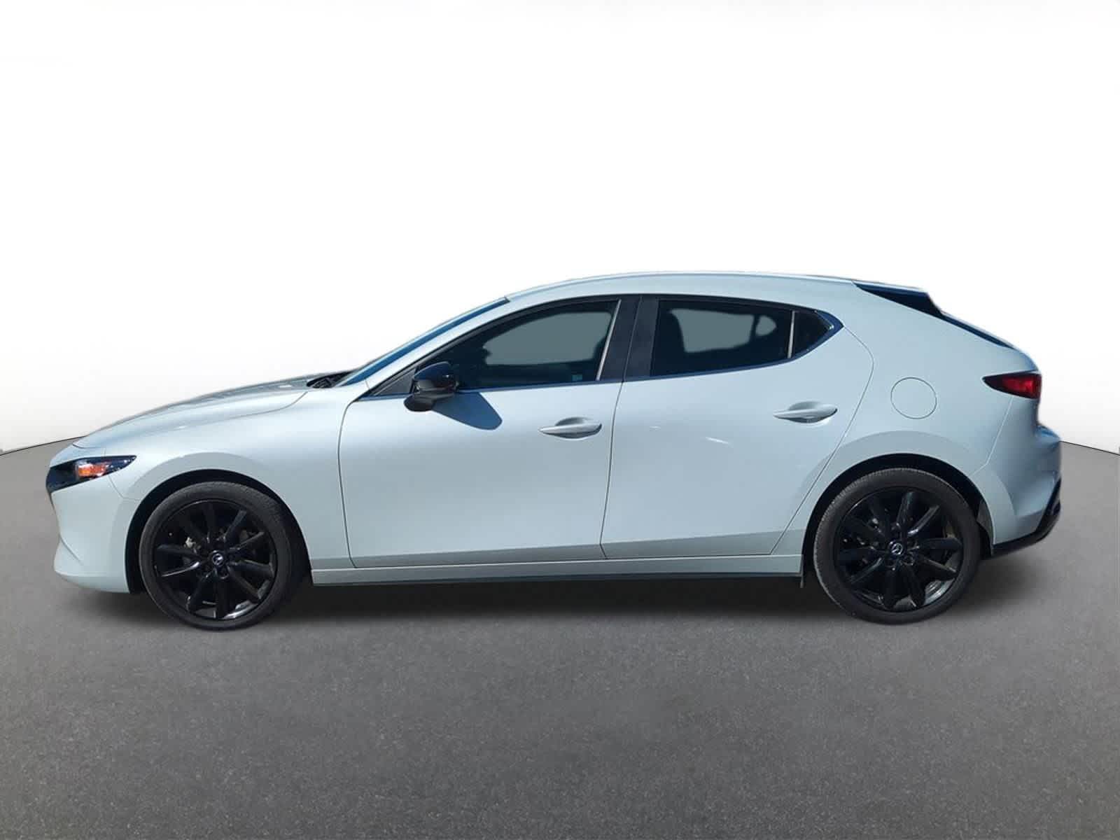 2024 Mazda Mazda3 Hatchback 2.5 Select Sport photo 3