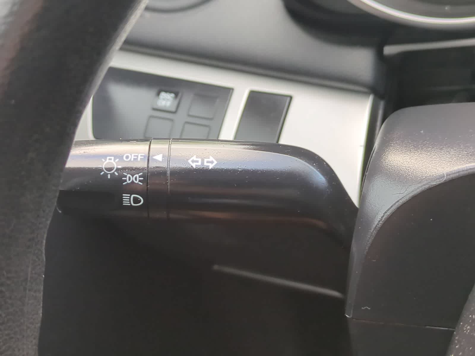2011 Mazda MAZDA3 i Touring - Photo 27